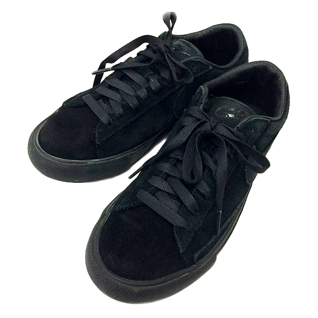 COMME des GARCONS ×ナイキ スウェードスニーカー